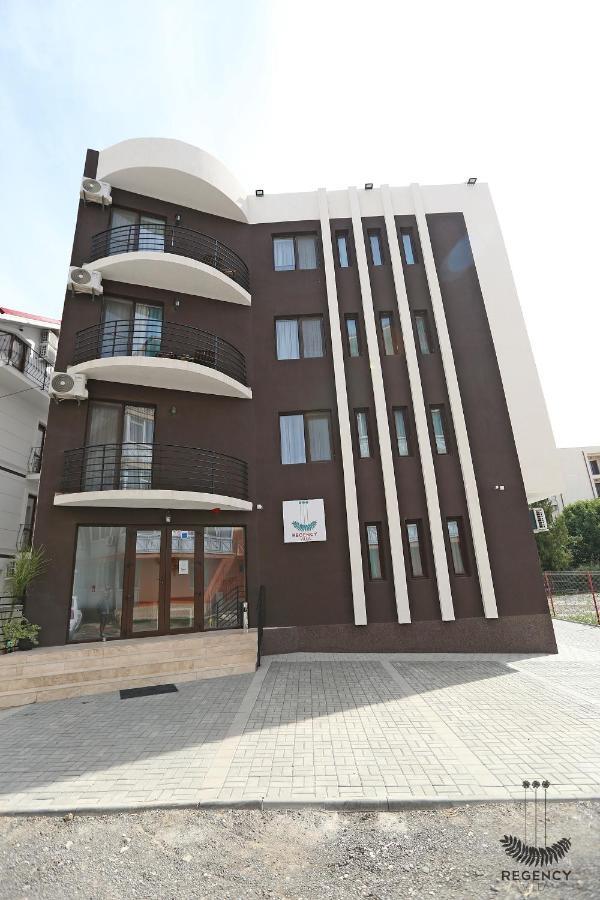 Regency Villa 艾福雷诺德 外观 照片